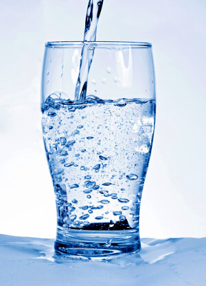 Сколько надо пить воды в день?